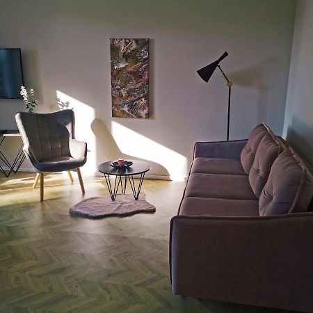 Cosy Old Town Apartment Klaipeda Bagian luar foto