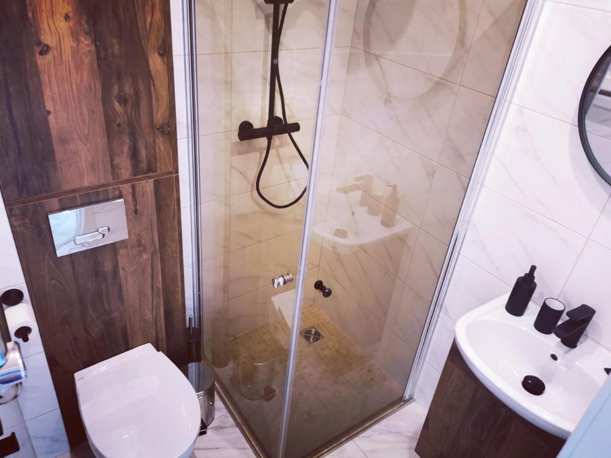 Cosy Old Town Apartment Klaipeda Bagian luar foto