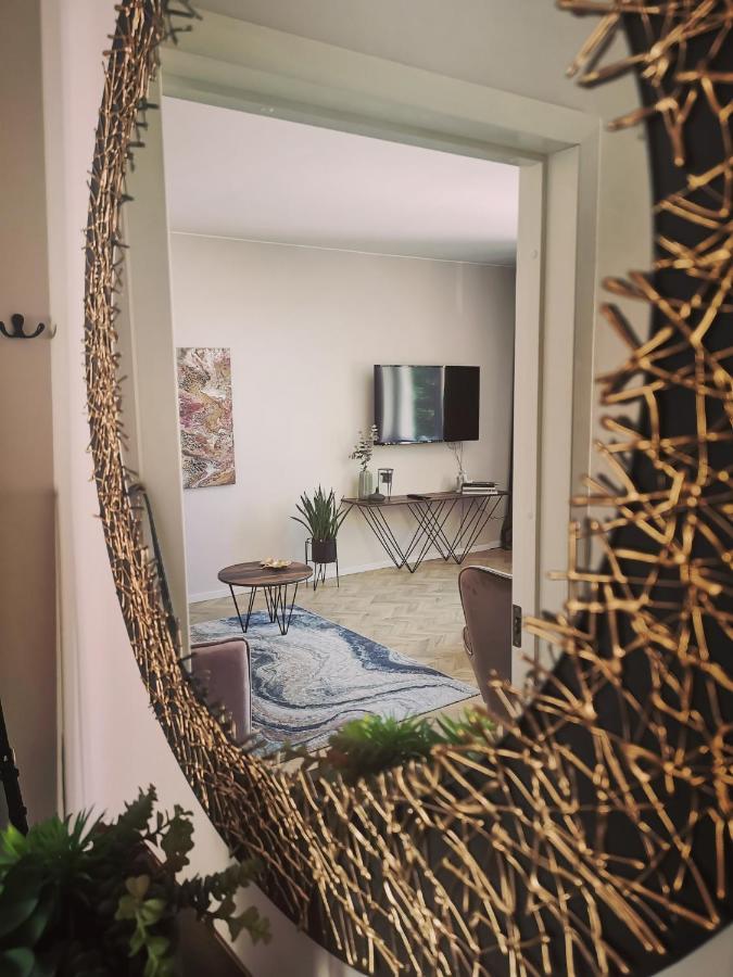 Cosy Old Town Apartment Klaipeda Bagian luar foto